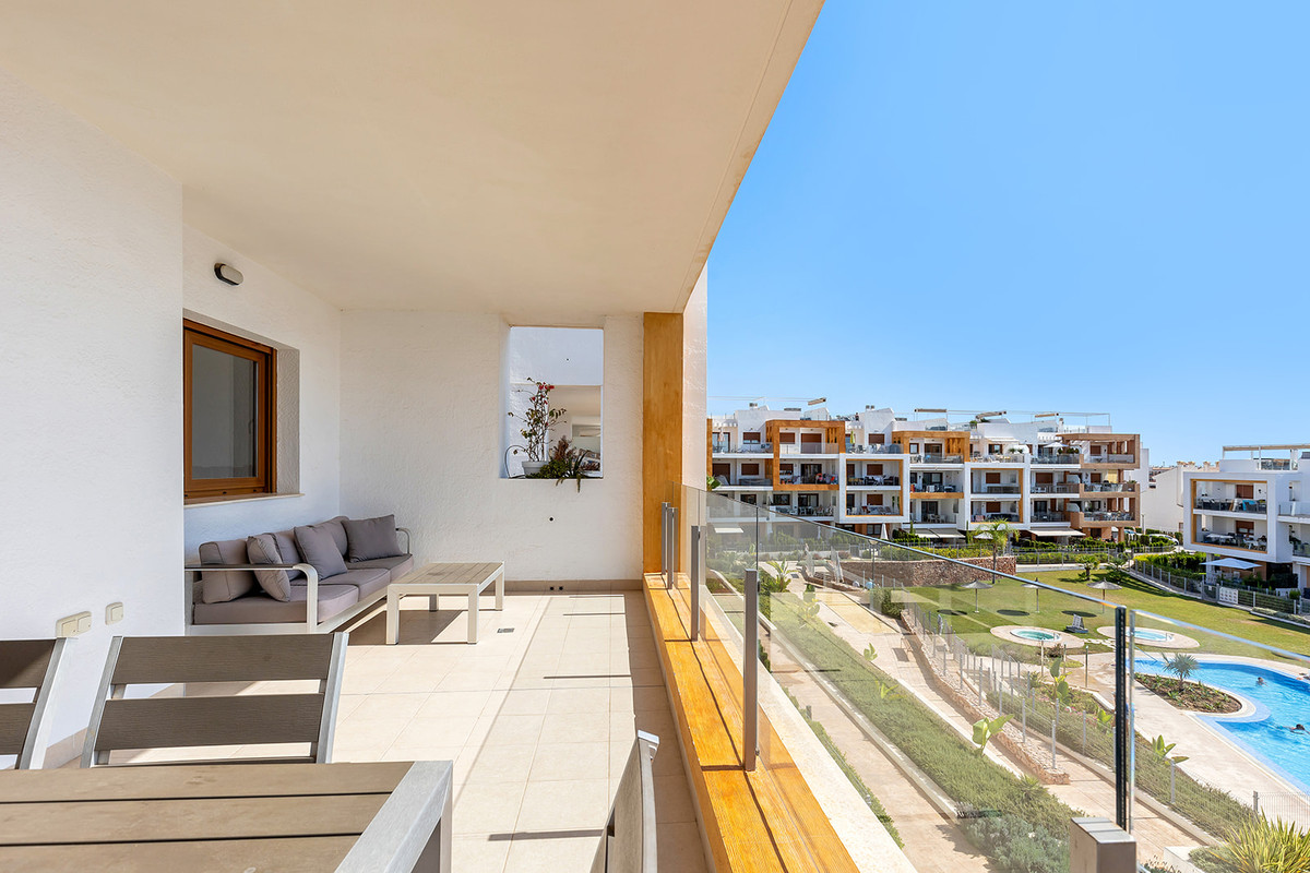 Se vende Apartamento Planta Media de 3 dormitorios en Costa Blanca, Alicante, España