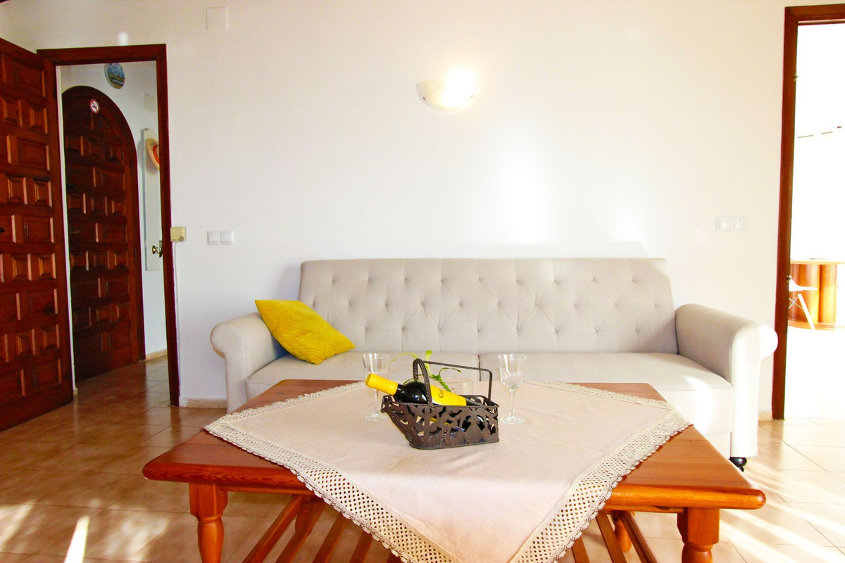 Se vende Villa - Chalet de 3 dormitorios en Costa Blanca, Alicante, España
