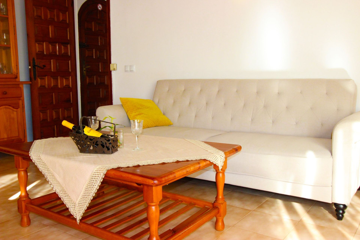 Se vende Villa - Chalet de 3 dormitorios en Costa Blanca, Alicante, España