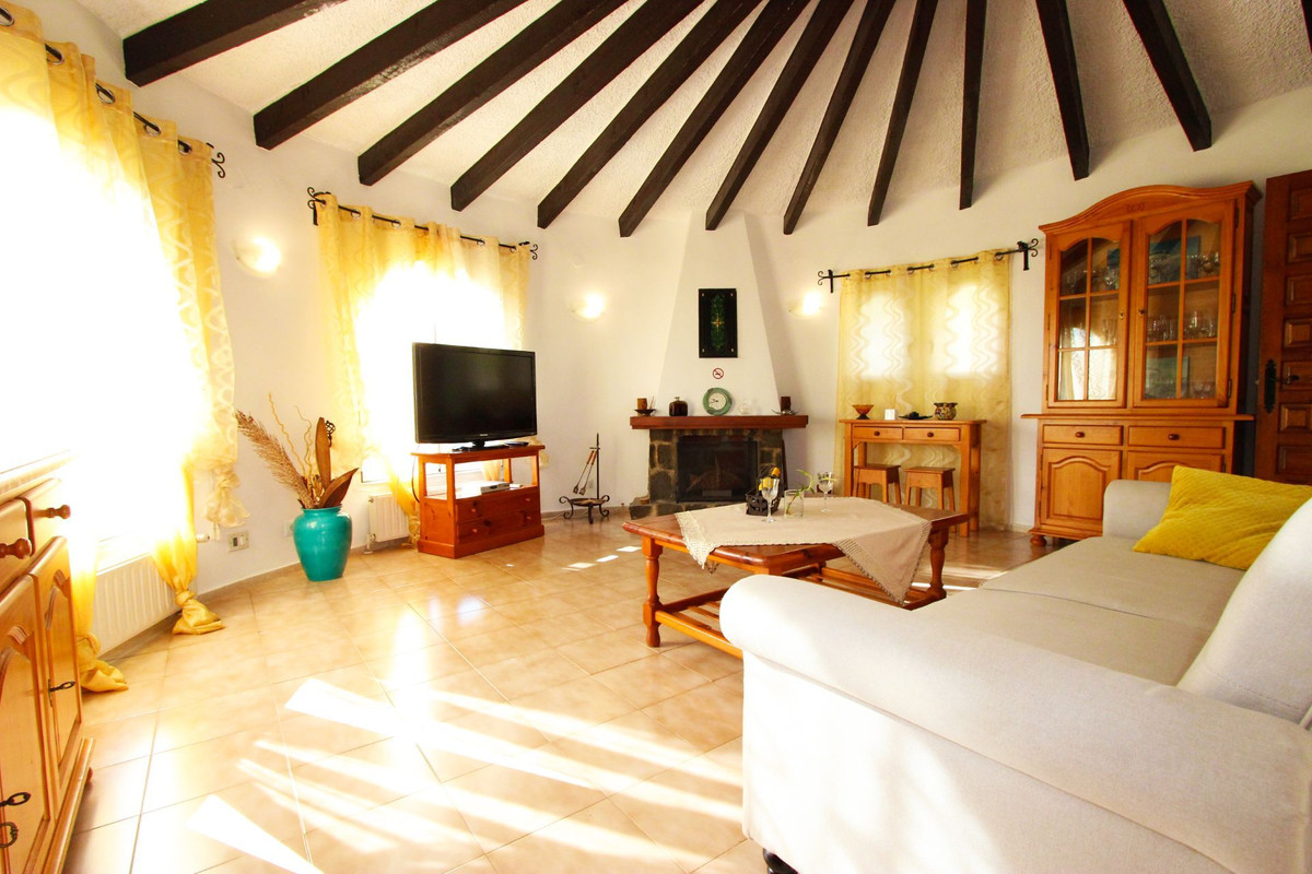 Se vende Villa - Chalet de 3 dormitorios en Costa Blanca, Alicante, España