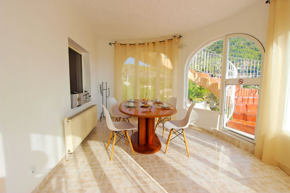 Se vende Villa - Chalet de 3 dormitorios en Costa Blanca, Alicante, España