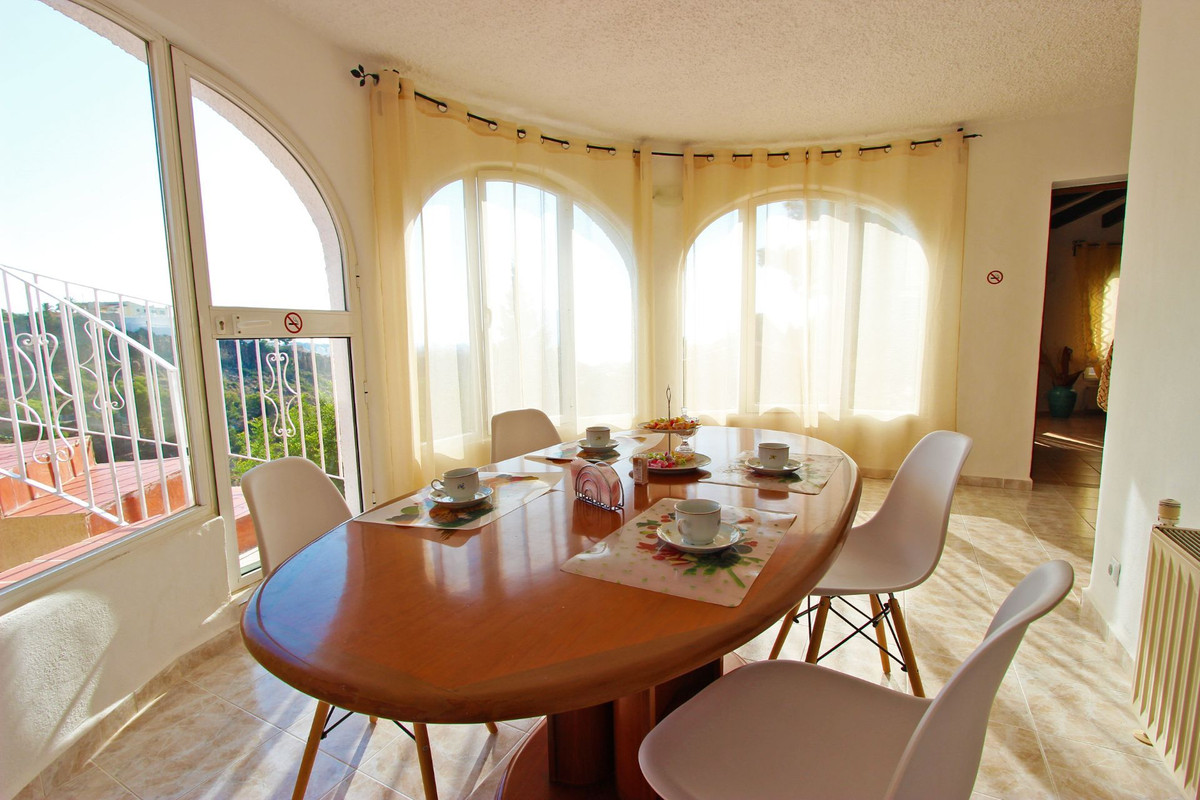 Se vende Villa - Chalet de 3 dormitorios en Costa Blanca, Alicante, España
