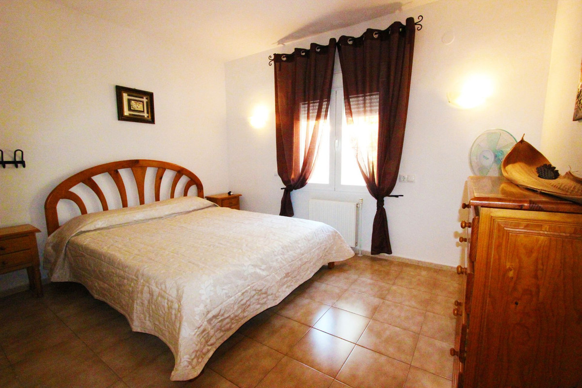 Se vende Villa - Chalet de 3 dormitorios en Costa Blanca, Alicante, España