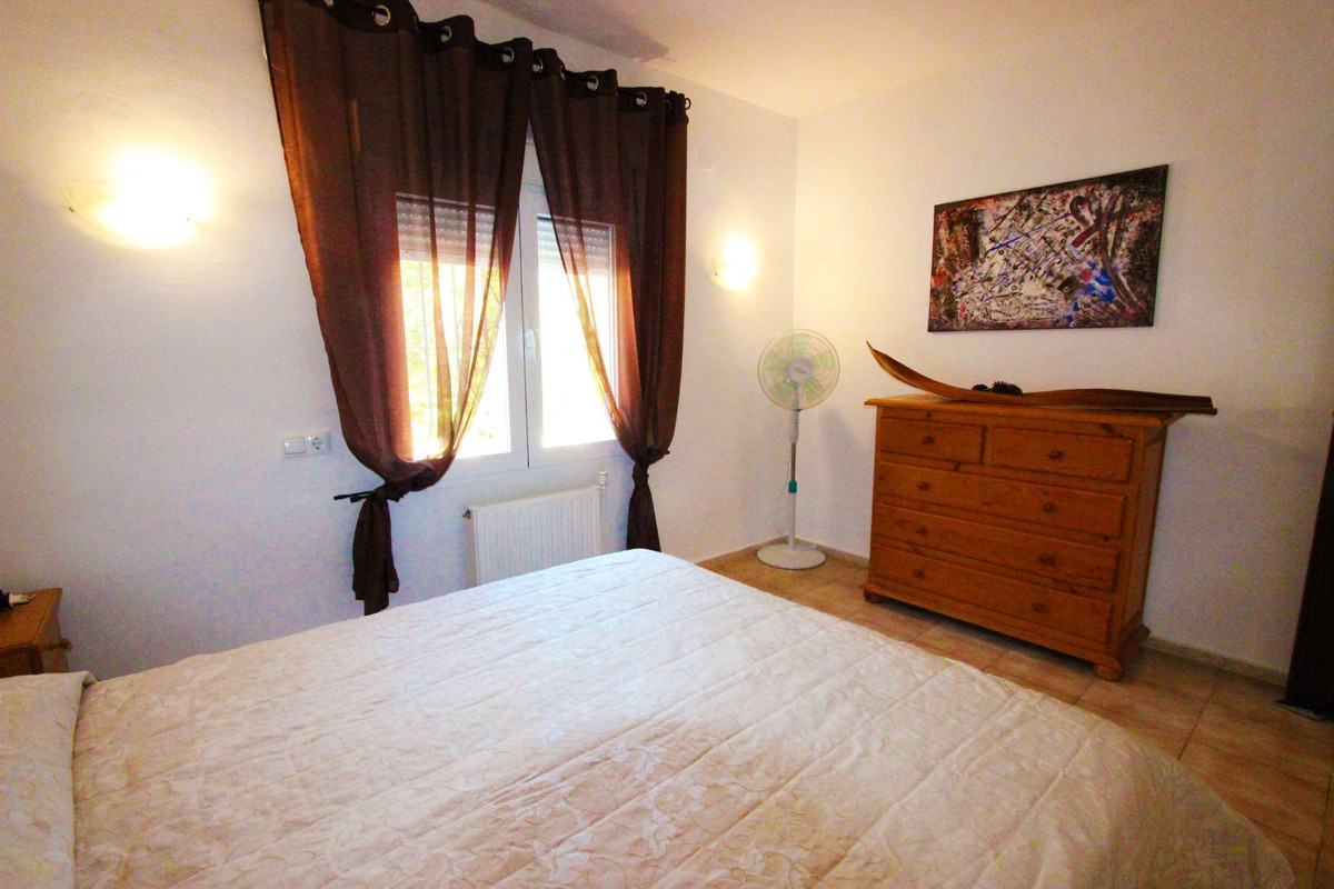 Se vende Villa - Chalet de 3 dormitorios en Costa Blanca, Alicante, España