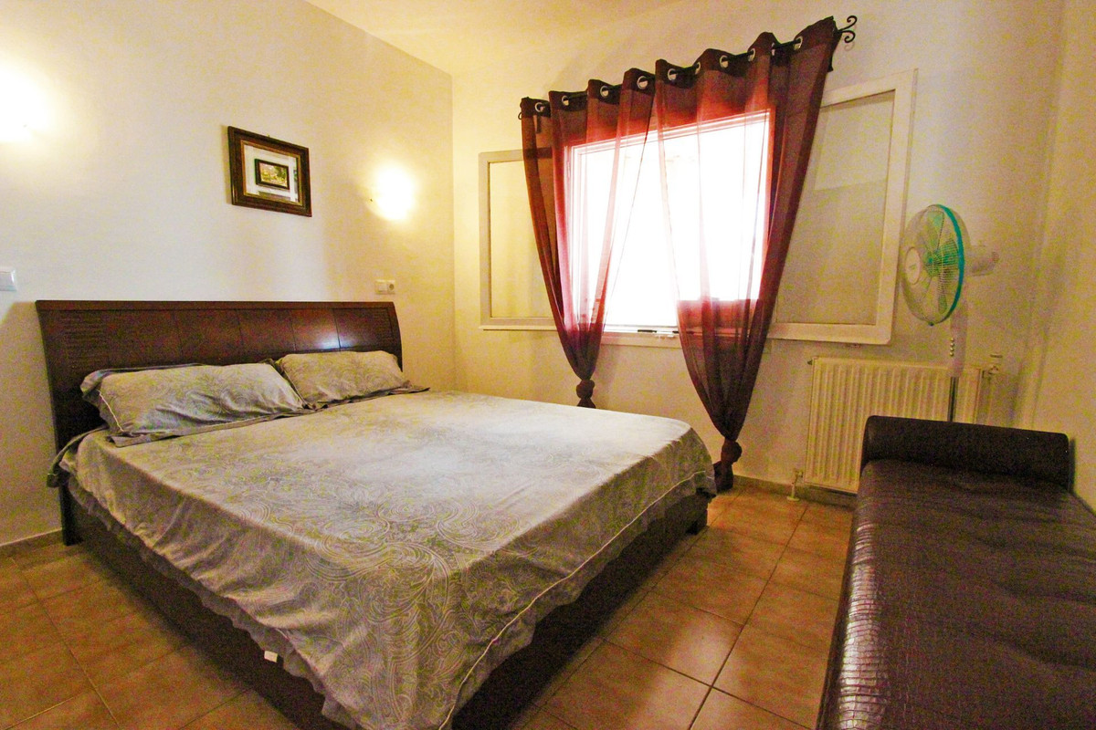 Se vende Villa - Chalet de 3 dormitorios en Costa Blanca, Alicante, España