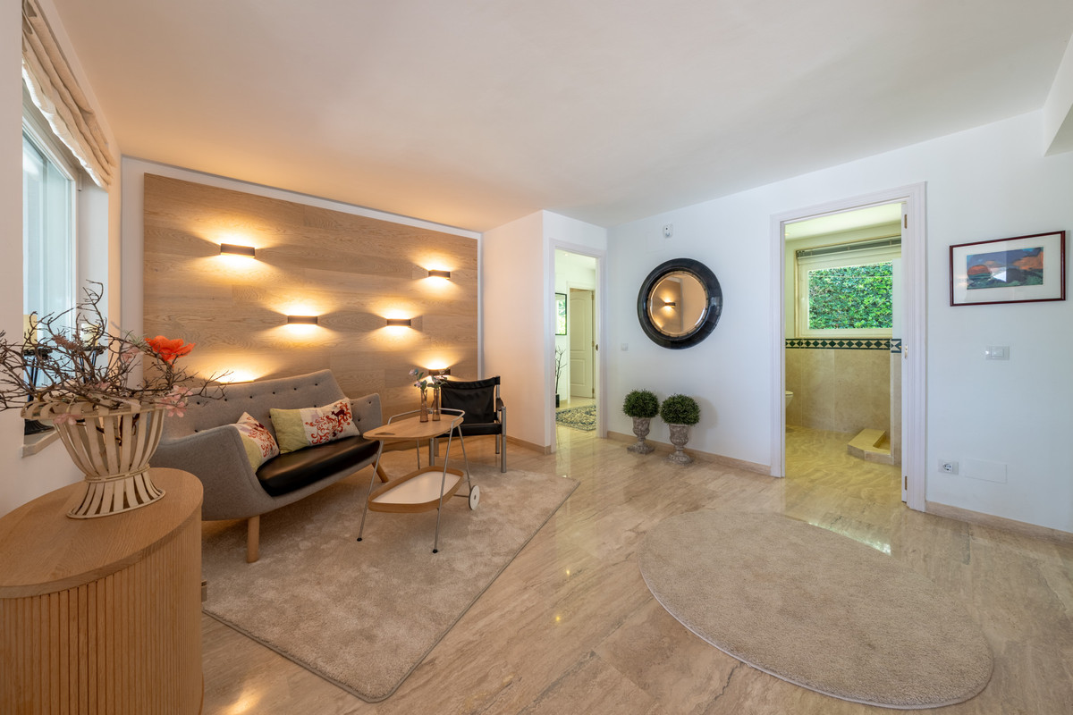 Se vende Villa - Chalet de 4 dormitorios en Costa Del Sol, Málaga, España