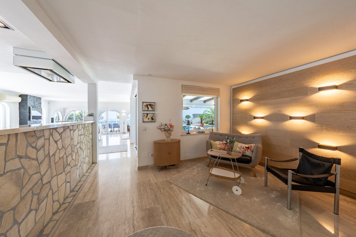Se vende Villa - Chalet de 4 dormitorios en Costa Del Sol, Málaga, España