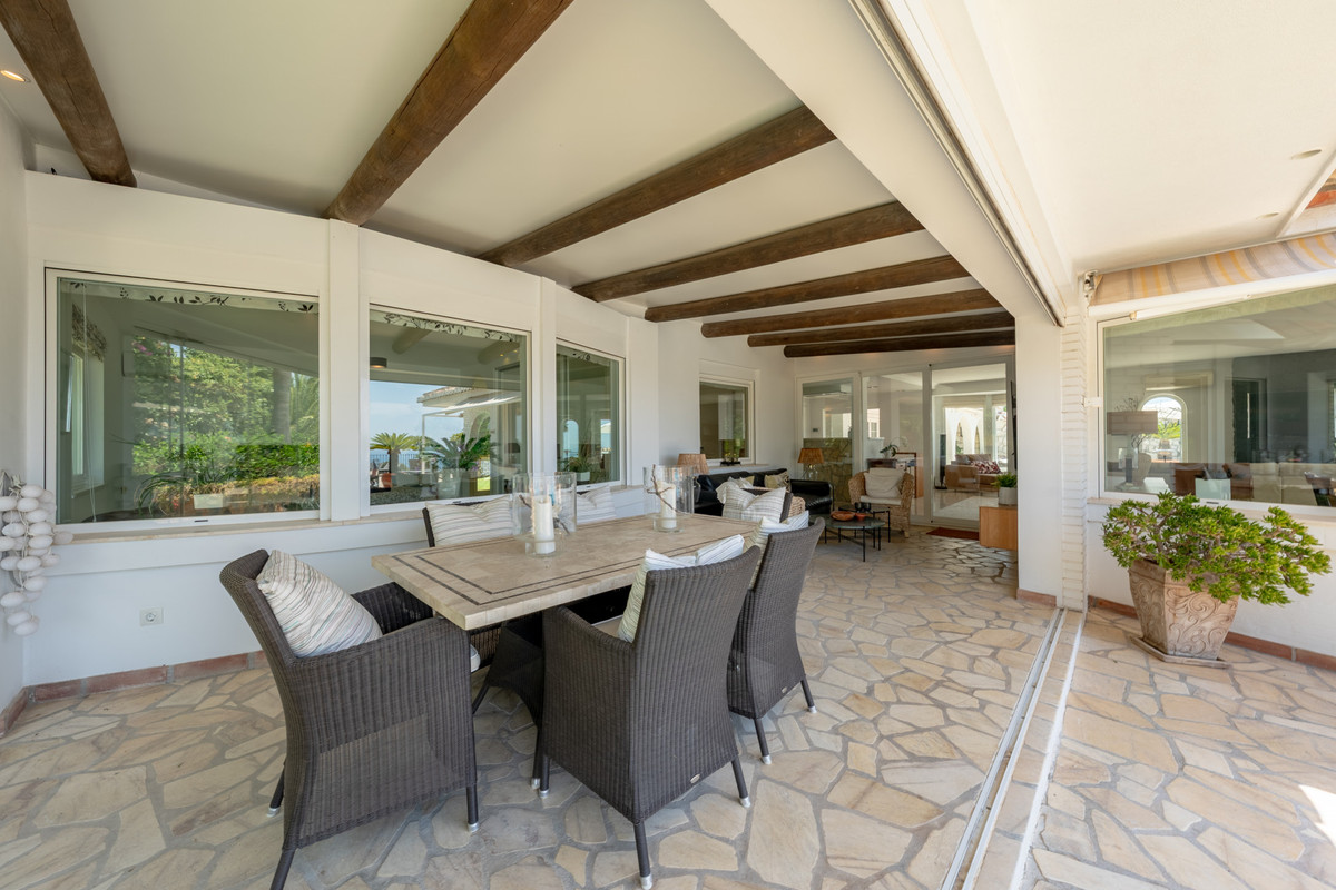 Se vende Villa - Chalet de 4 dormitorios en Costa Del Sol, Málaga, España