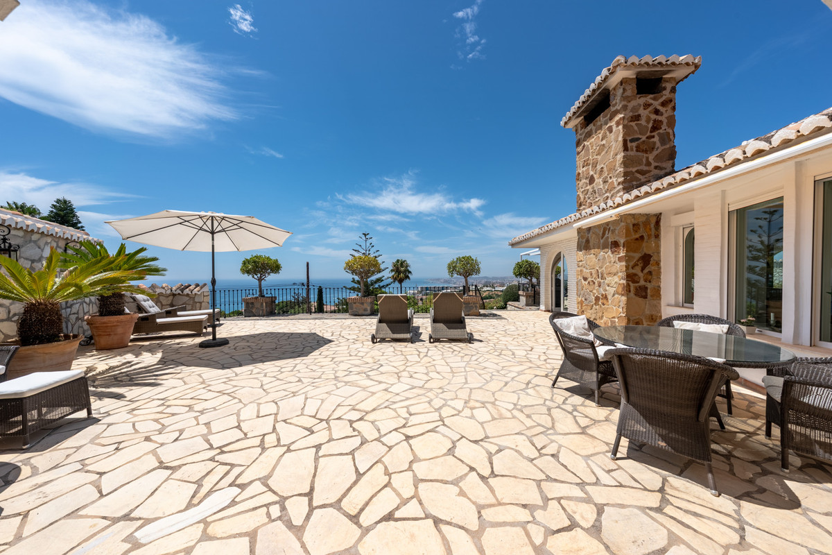 Se vende Villa - Chalet de 4 dormitorios en Costa Del Sol, Málaga, España