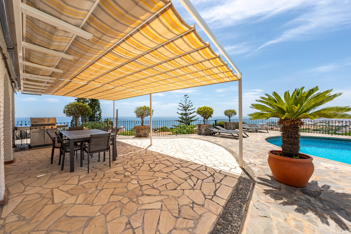 Se vende Villa - Chalet de 4 dormitorios en Costa Del Sol, Málaga, España