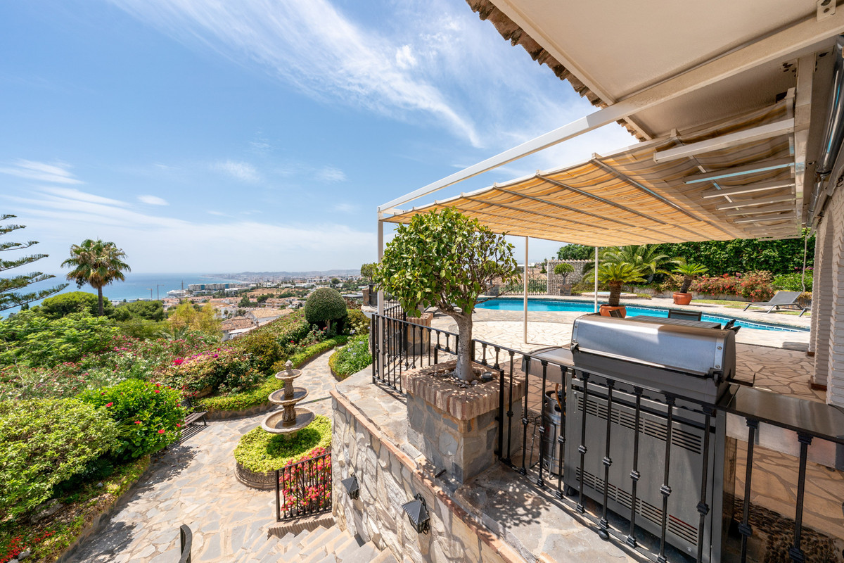 Se vende Villa - Chalet de 4 dormitorios en Costa Del Sol, Málaga, España