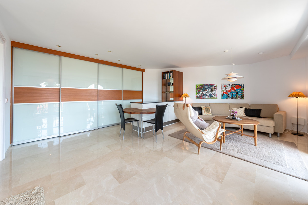 Se vende Villa - Chalet de 4 dormitorios en Costa Del Sol, Málaga, España