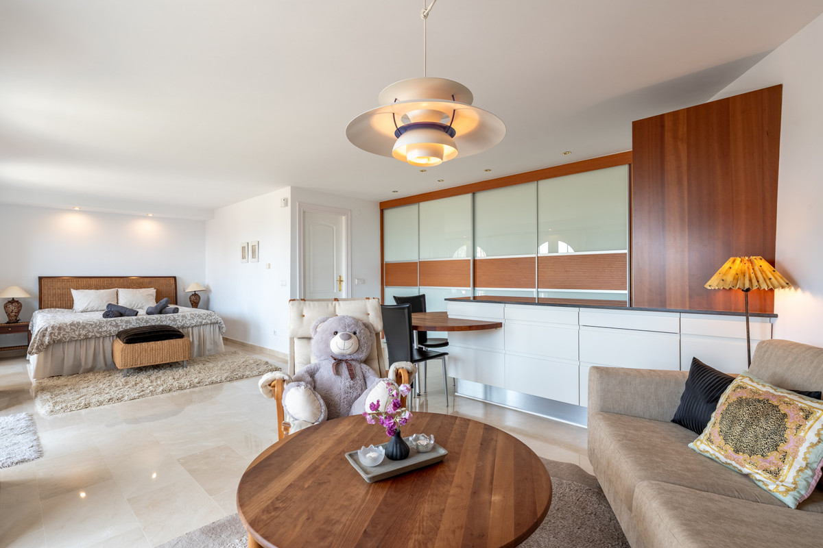 Se vende Villa - Chalet de 4 dormitorios en Costa Del Sol, Málaga, España