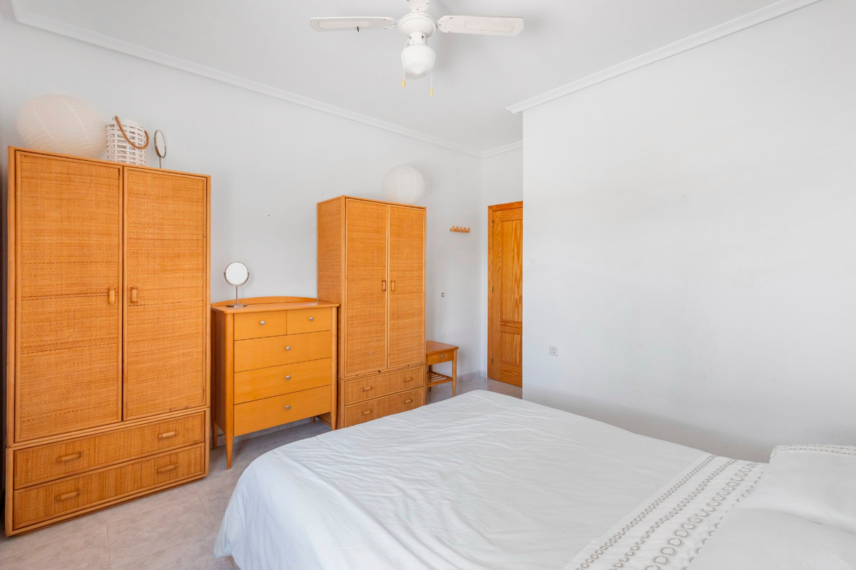 Se vende Villa - Chalet de 5 dormitorios en Costa Blanca, Alicante, España