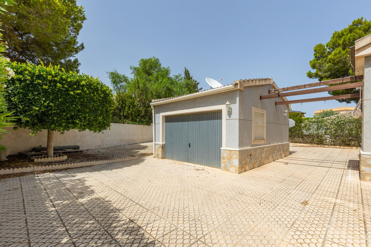 Se vende Villa - Chalet de 5 dormitorios en Costa Blanca, Alicante, España