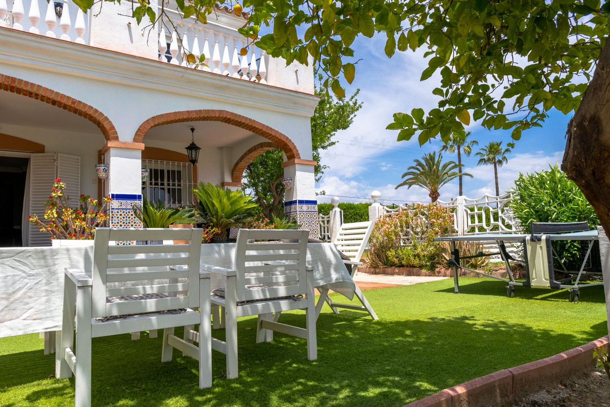 6 Bed Townhouse for sale in Alhaurín De La Torre Costa Del Sol, Málaga, Spain
