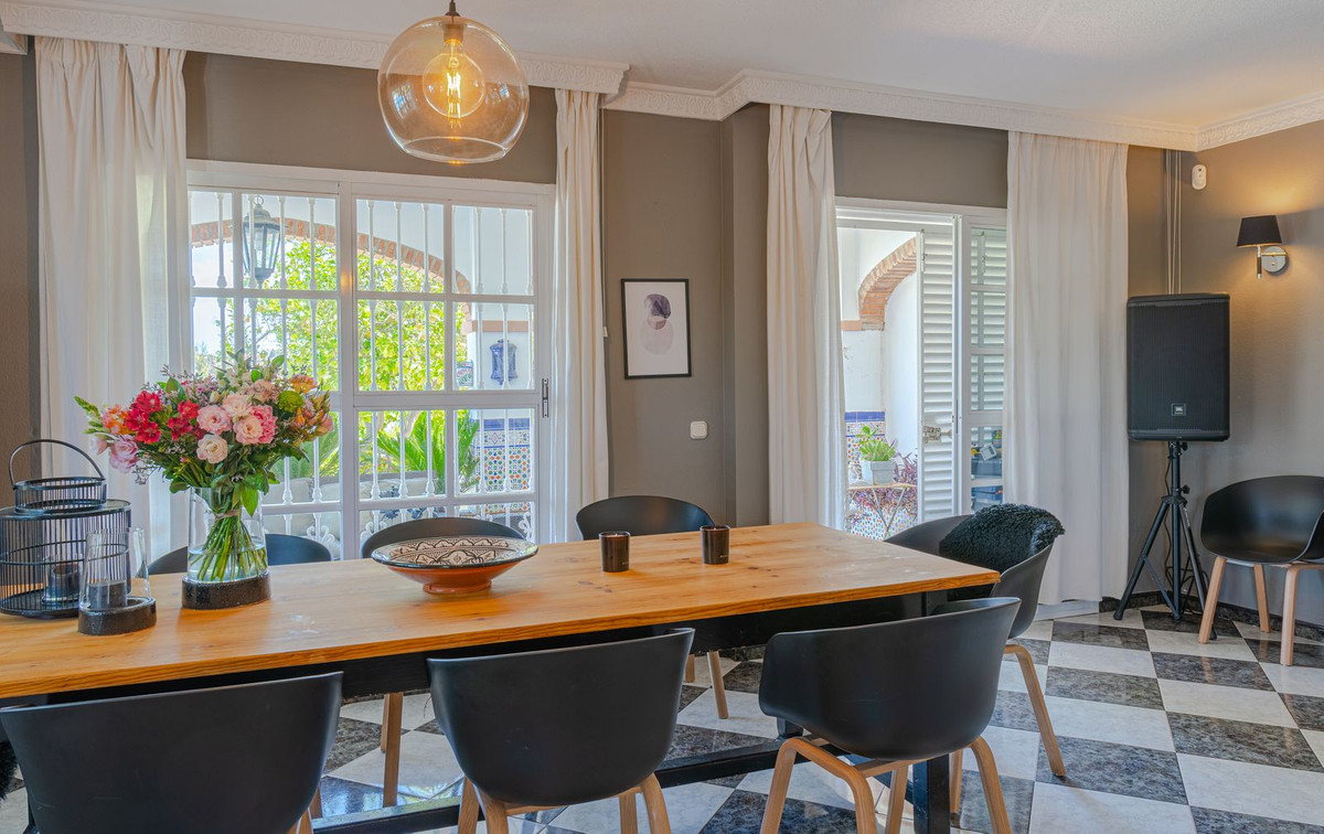 6 Bed Townhouse for sale in Alhaurín De La Torre Costa Del Sol, Málaga, Spain