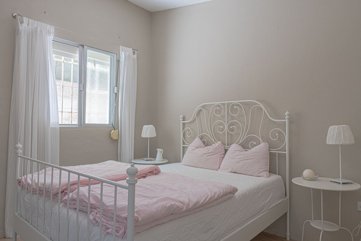 6 Bed Townhouse for sale in Alhaurín De La Torre Costa Del Sol, Málaga, Spain