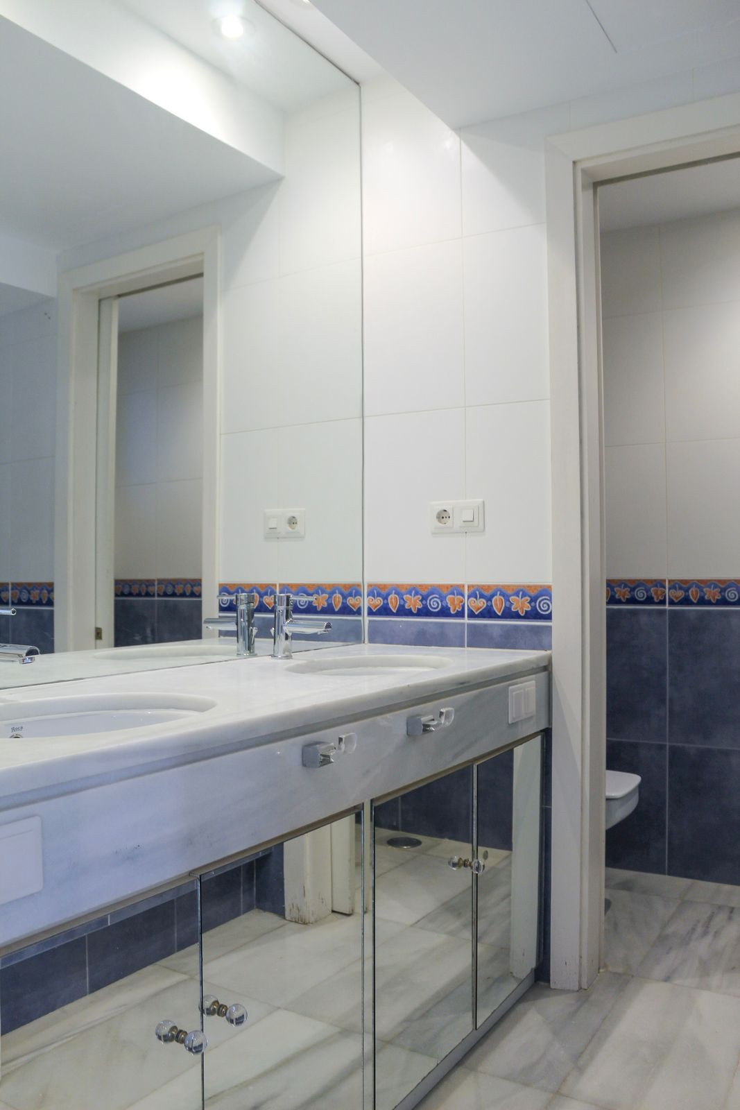 3 Bed Apartment for sale in Puerto Banús Costa Del Sol, Málaga, Spain