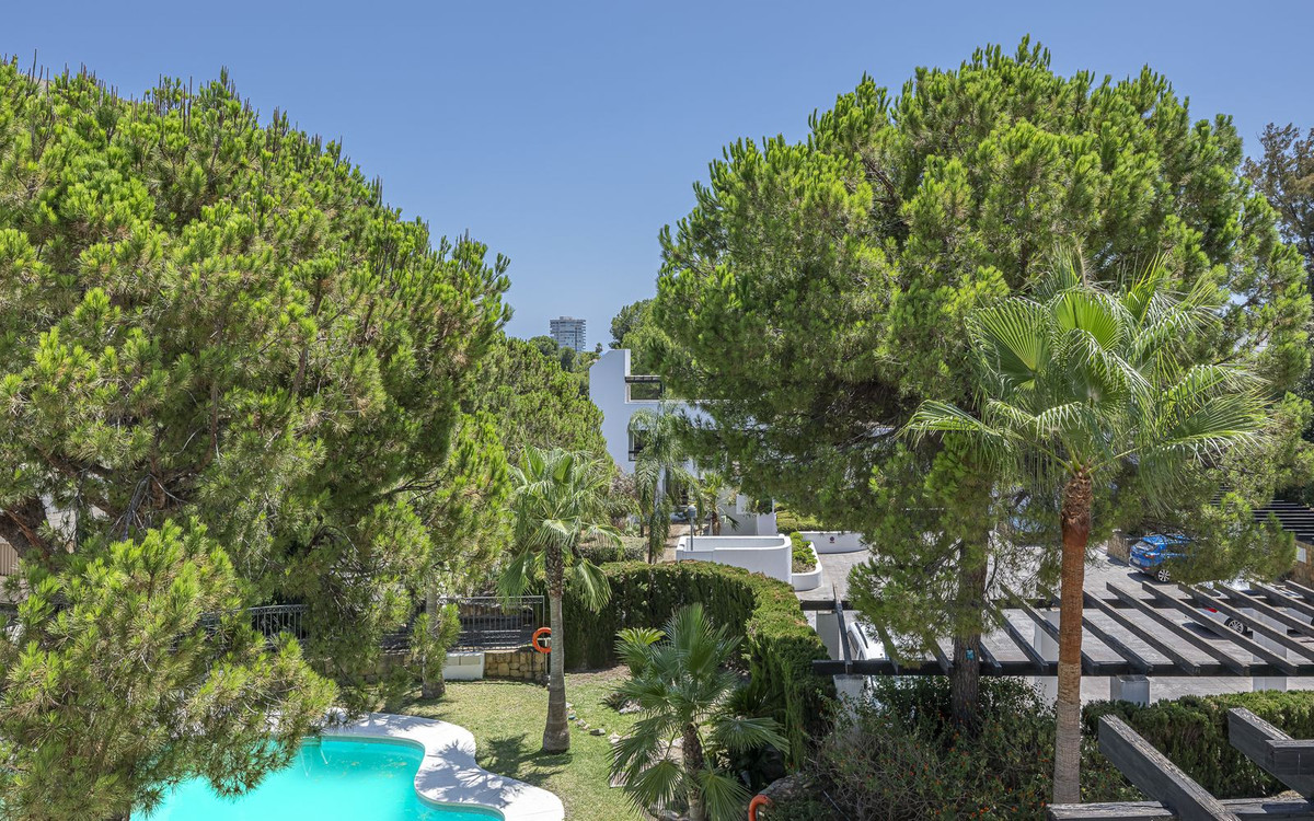 2 Bed Apartment for sale in Río Real Costa Del Sol, Málaga, Spain
