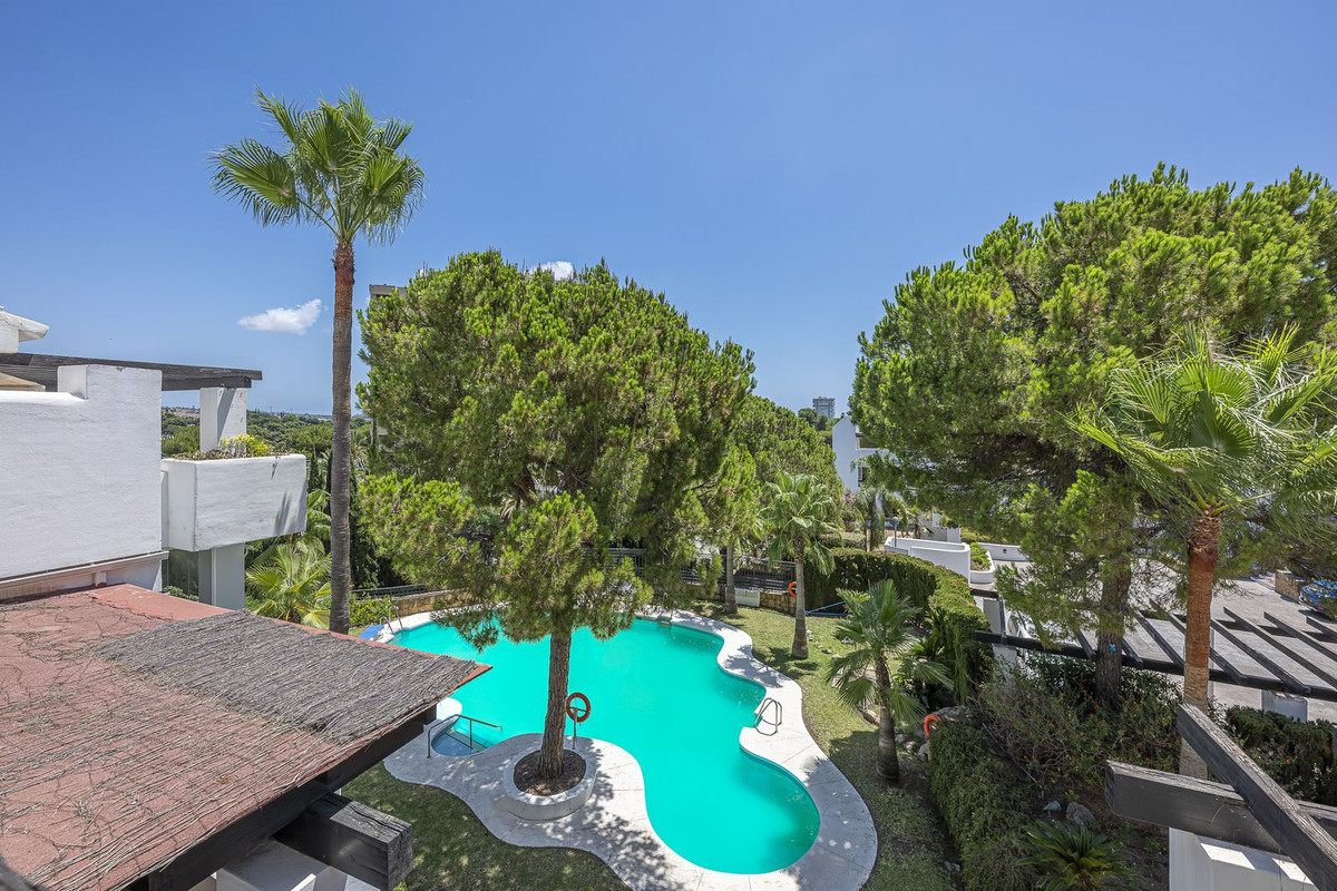 2 Bed Apartment for sale in Río Real Costa Del Sol, Málaga, Spain