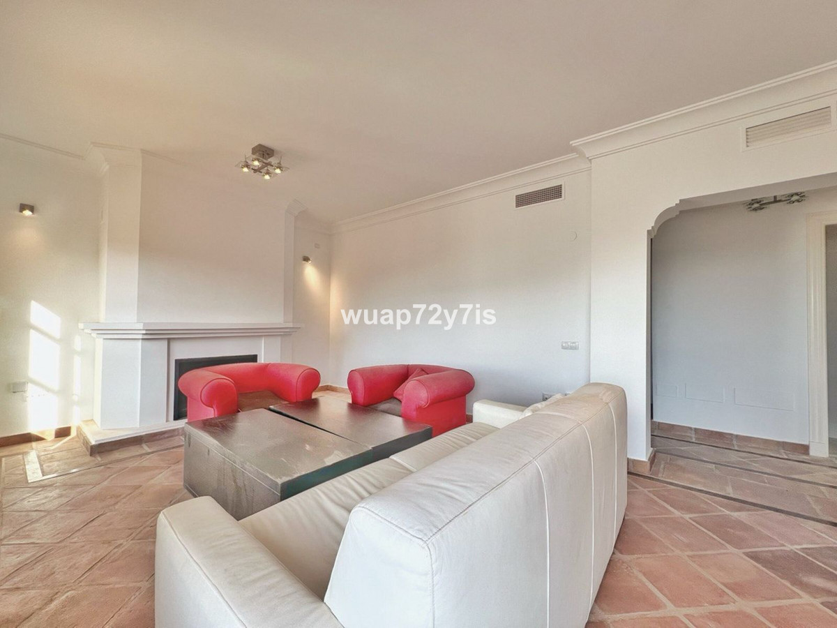 3 Bed Townhouse for sale in Benahavís Costa Del Sol, Málaga, Spain