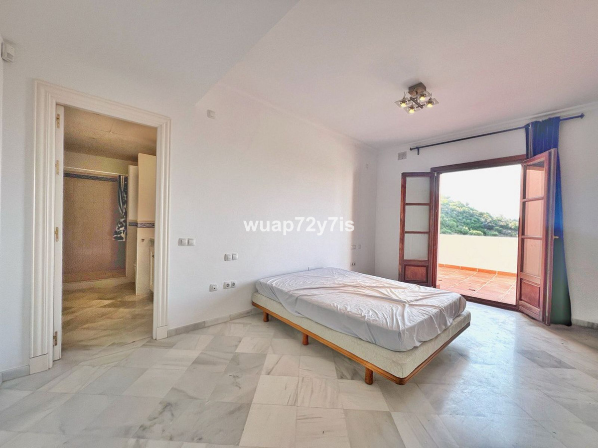 3 Bed Townhouse for sale in Benahavís Costa Del Sol, Málaga, Spain