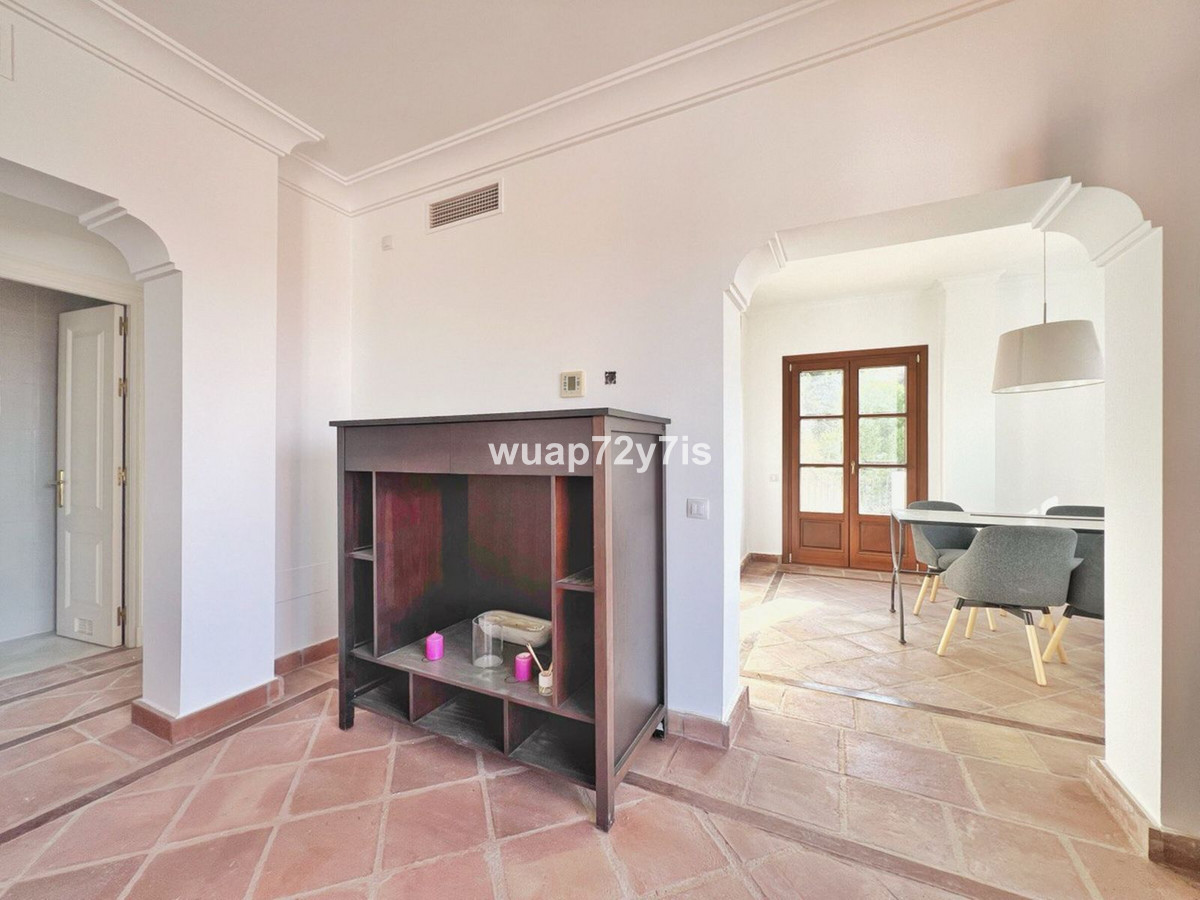 3 Bed Townhouse for sale in Benahavís Costa Del Sol, Málaga, Spain