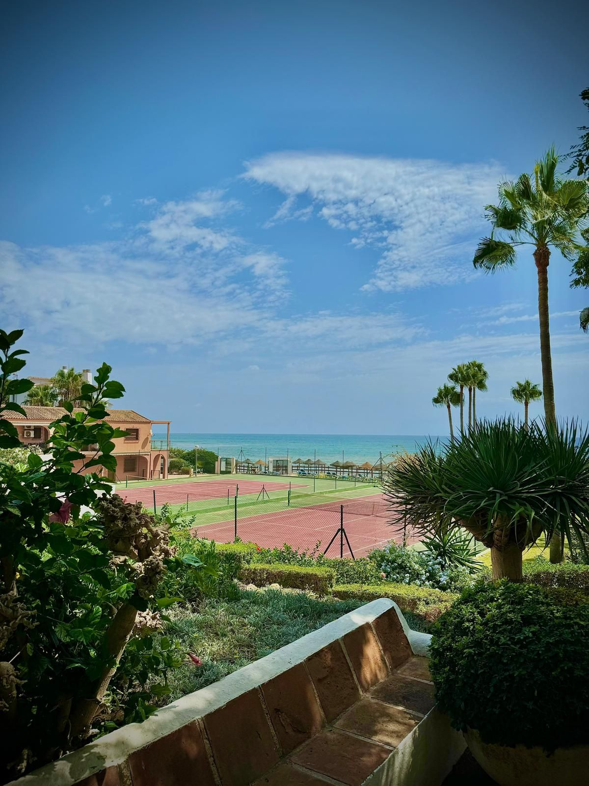 Se vende Apartamento Planta Media de 2 dormitorios en Costa Del Sol, Málaga, España