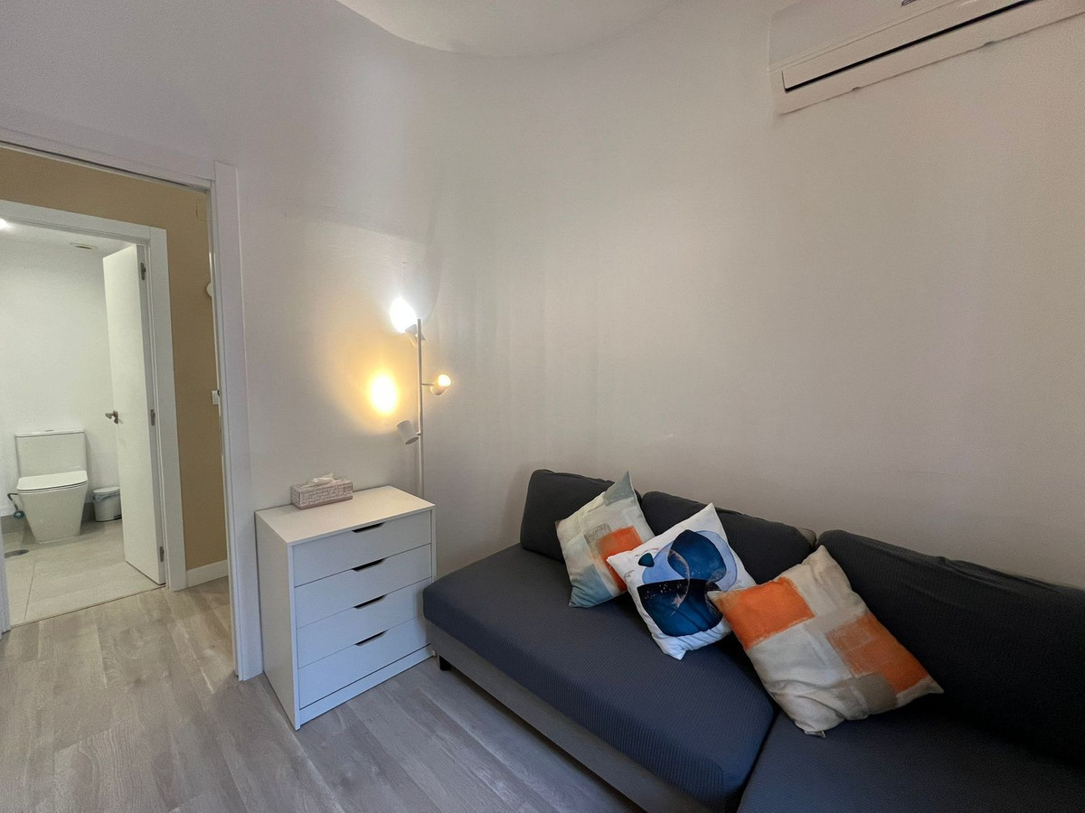 Se vende Apartamento Planta Media de 2 dormitorios en Costa Del Sol, Málaga, España