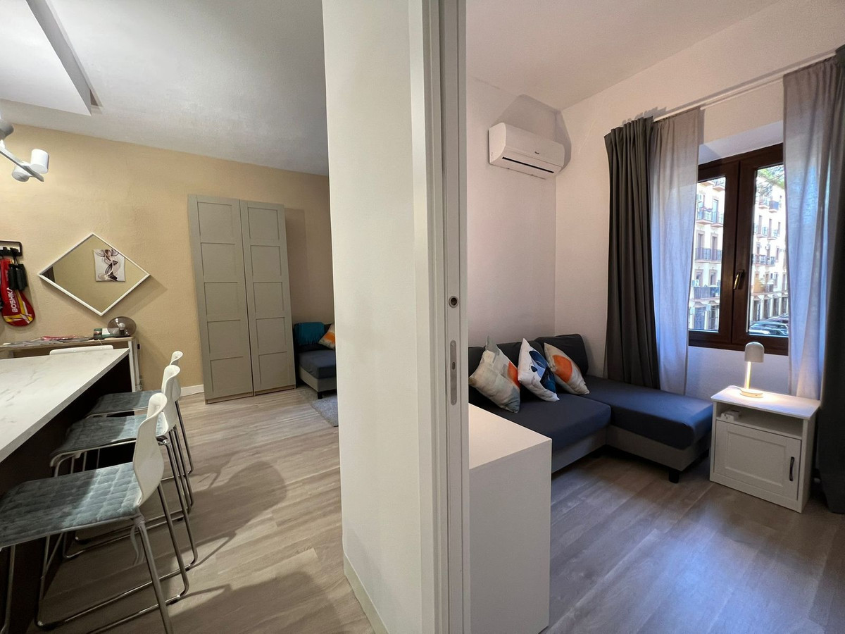 Se vende Apartamento Planta Media de 2 dormitorios en Costa Del Sol, Málaga, España
