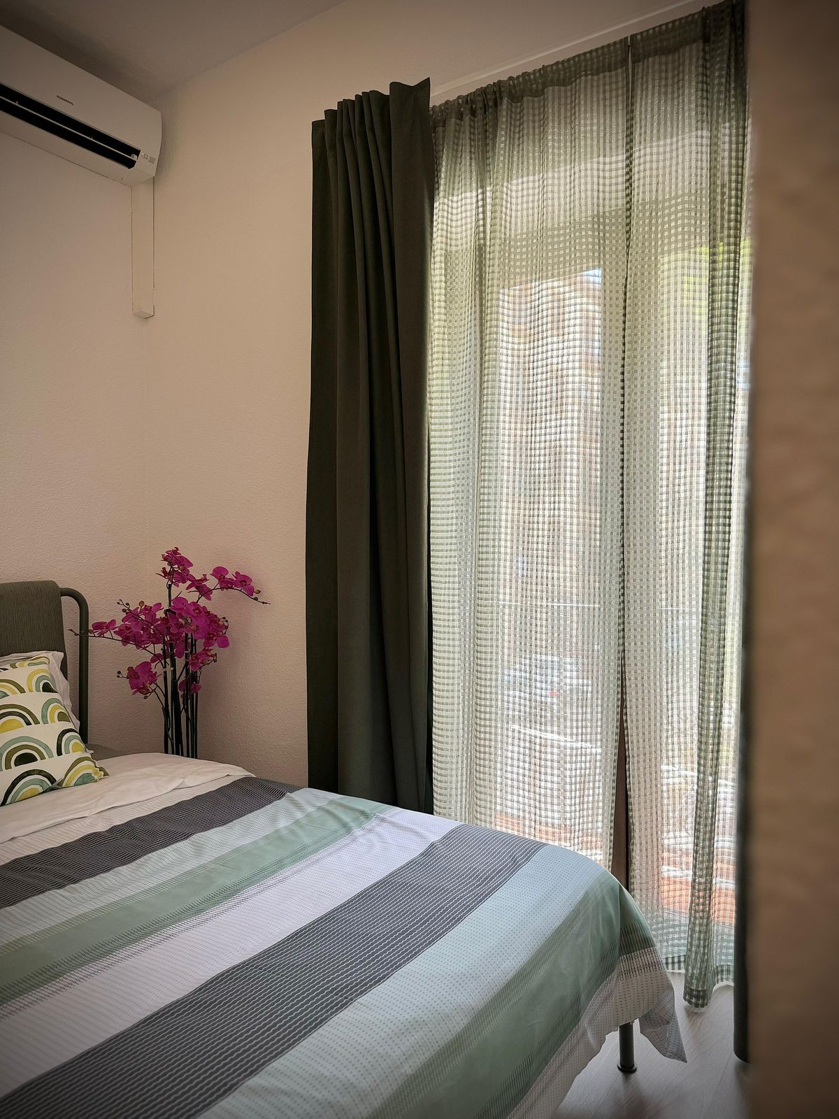 Se vende Apartamento Planta Media de 2 dormitorios en Costa Del Sol, Málaga, España