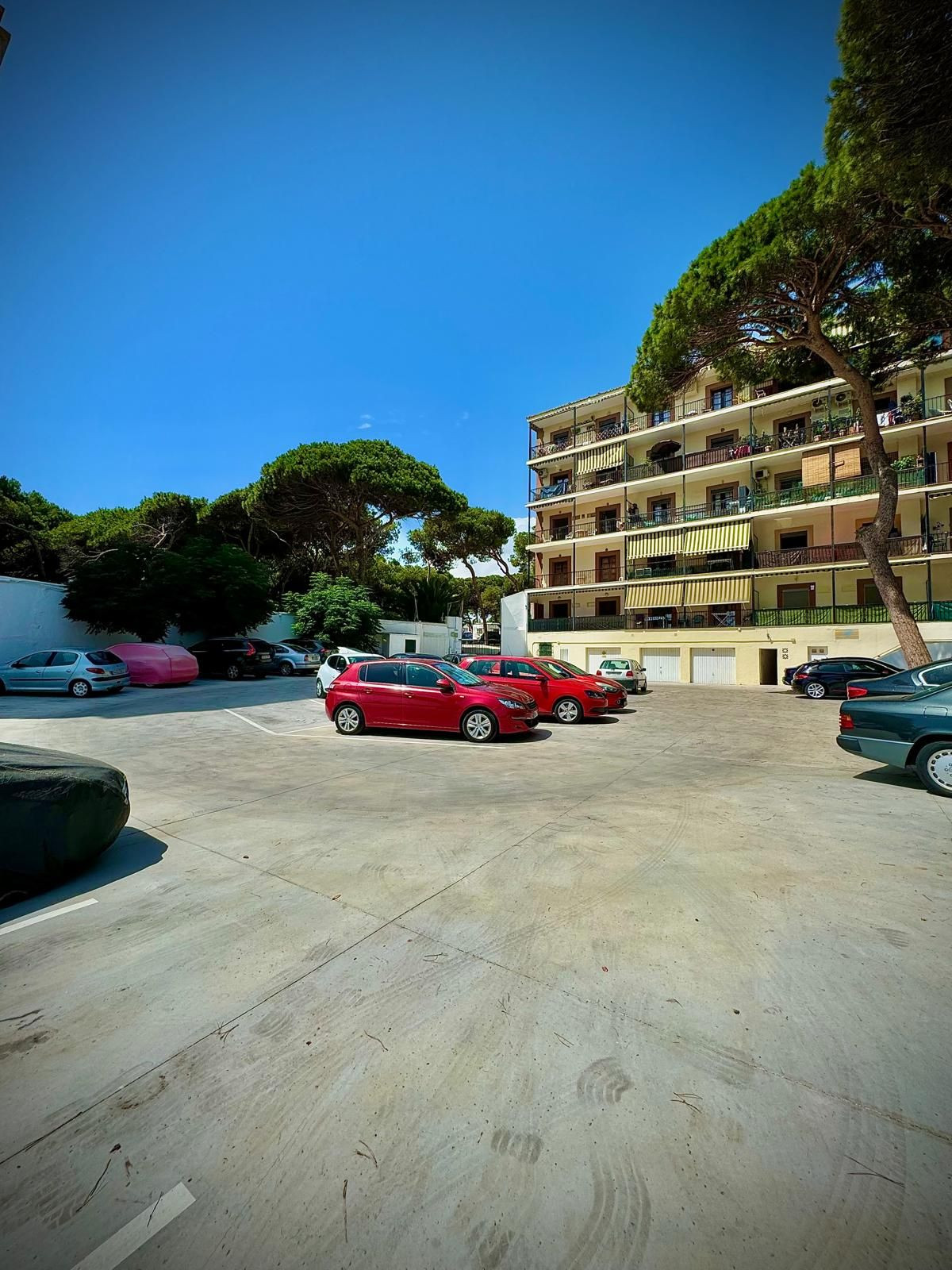 Se vende Apartamento Planta Media de 2 dormitorios en Costa Del Sol, Málaga, España