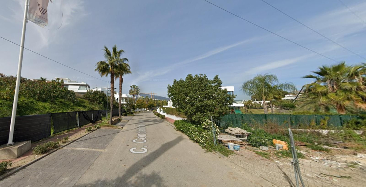 Plots for sale in El Paraiso Costa Del Sol, Málaga, Spain