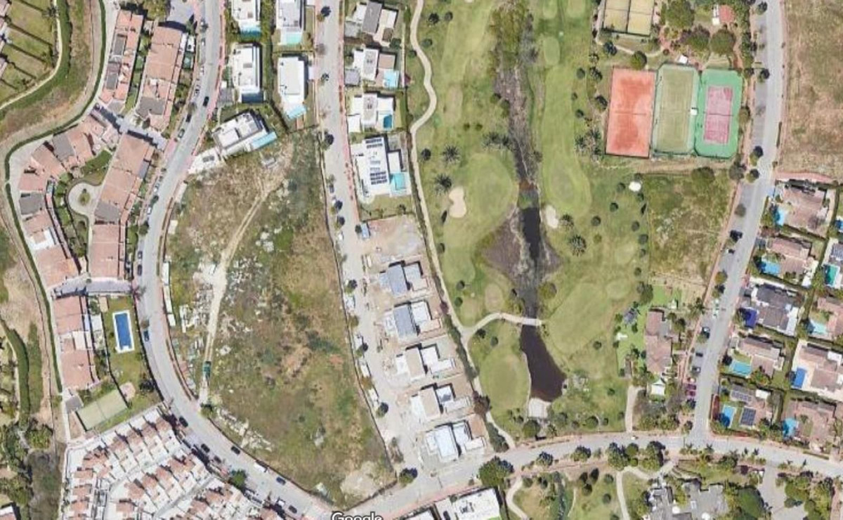 Plots for sale in El Paraiso Costa Del Sol, Málaga, Spain