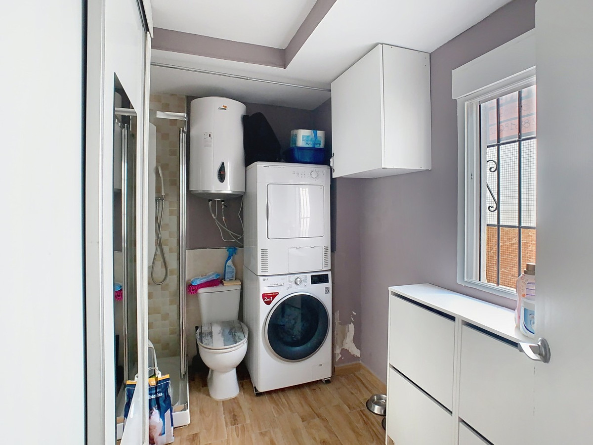 Se vende Pareada de 2 dormitorios en Costa Del Sol East, Málaga, España