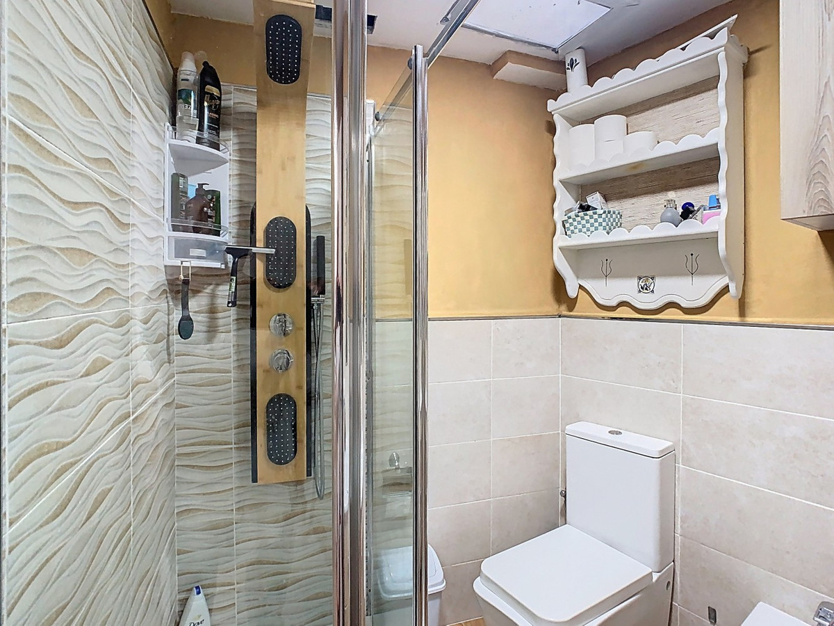 Se vende Pareada de 2 dormitorios en Costa Del Sol East, Málaga, España