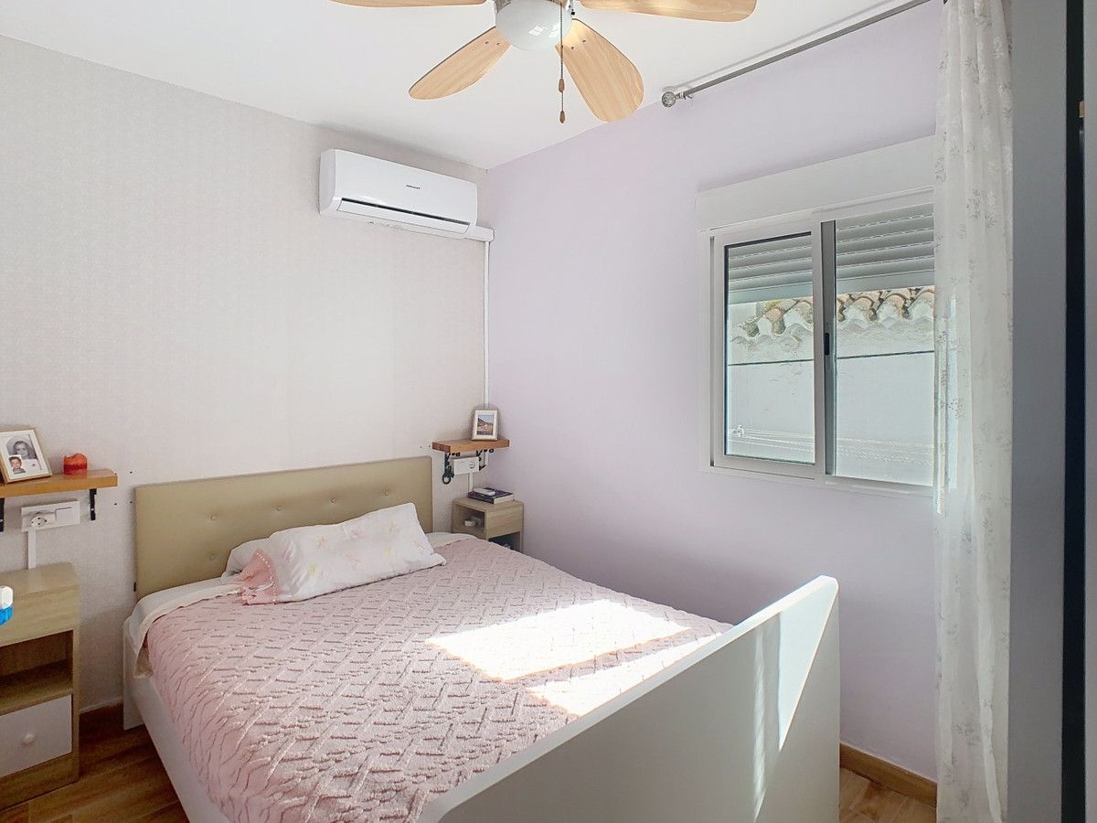 Se vende Pareada de 2 dormitorios en Costa Del Sol East, Málaga, España