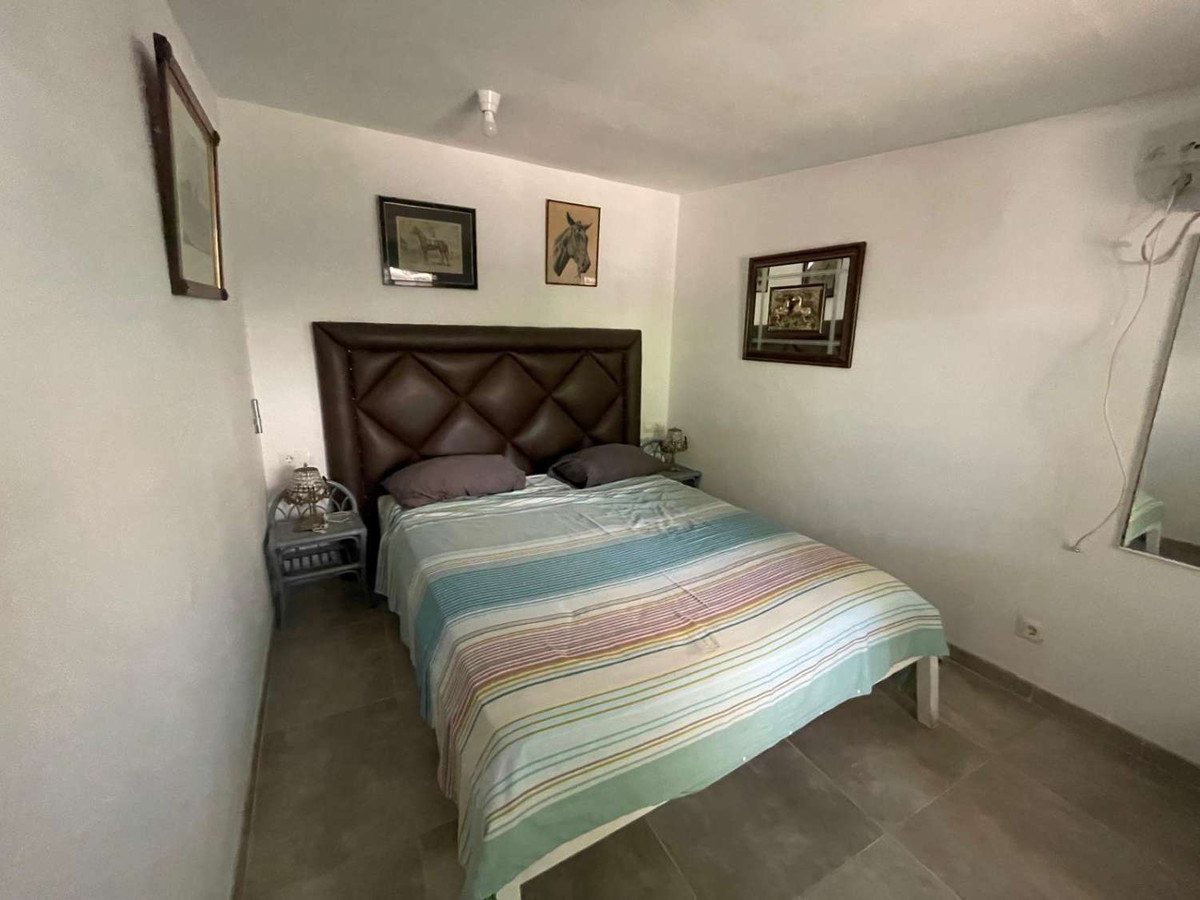Se vende Villa - Chalet de 5 dormitorios en Costa Del Sol, Málaga, España