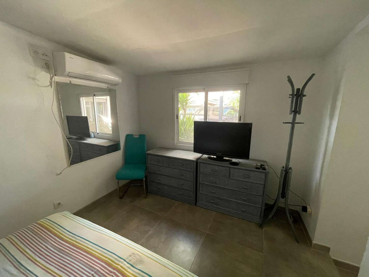 Se vende Villa - Chalet de 5 dormitorios en Costa Del Sol, Málaga, España