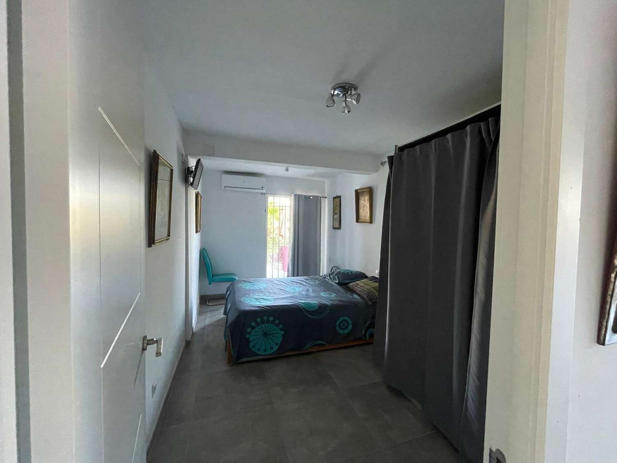 Se vende Villa - Chalet de 5 dormitorios en Costa Del Sol, Málaga, España