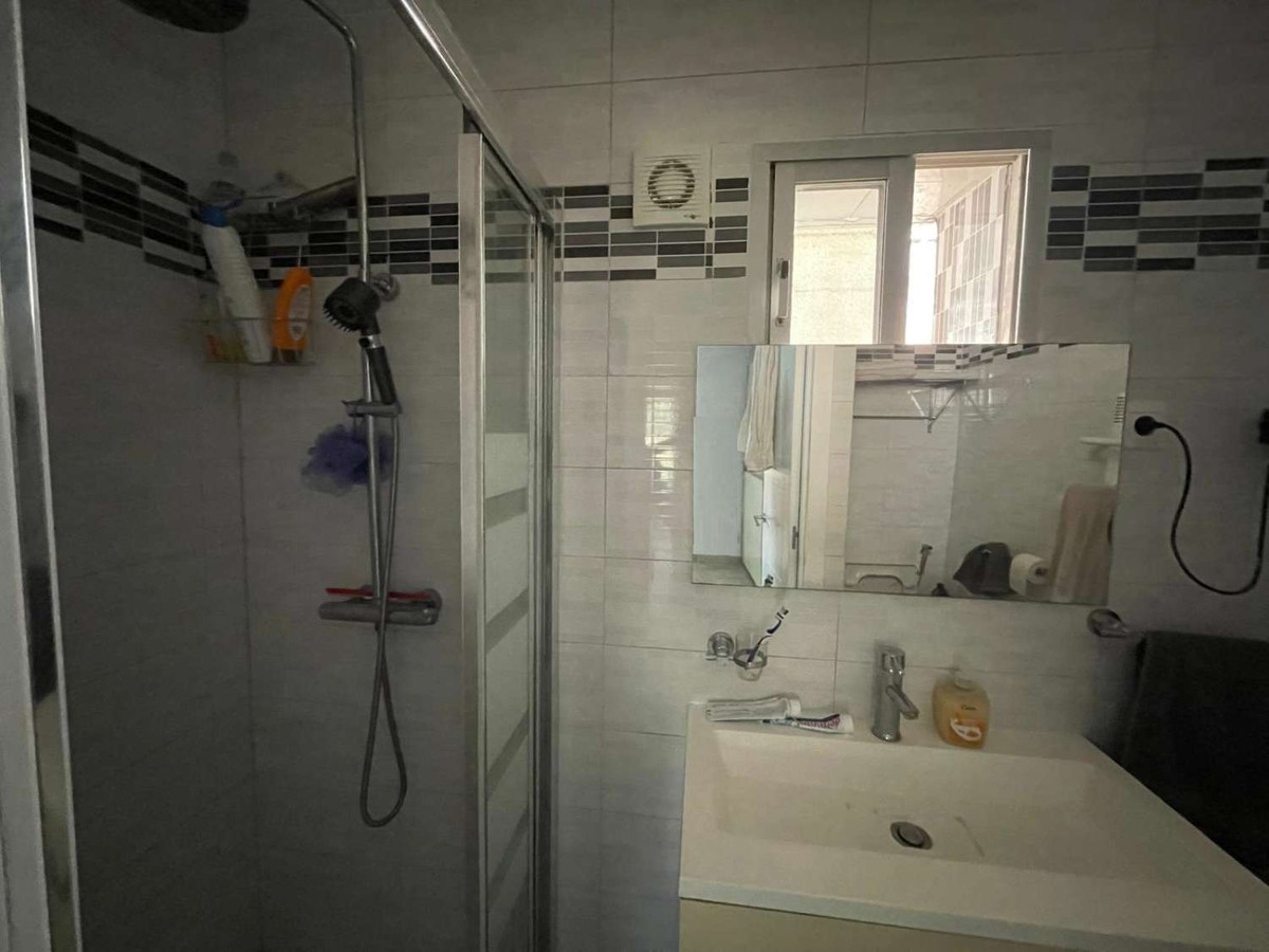 Se vende Villa - Chalet de 5 dormitorios en Costa Del Sol, Málaga, España