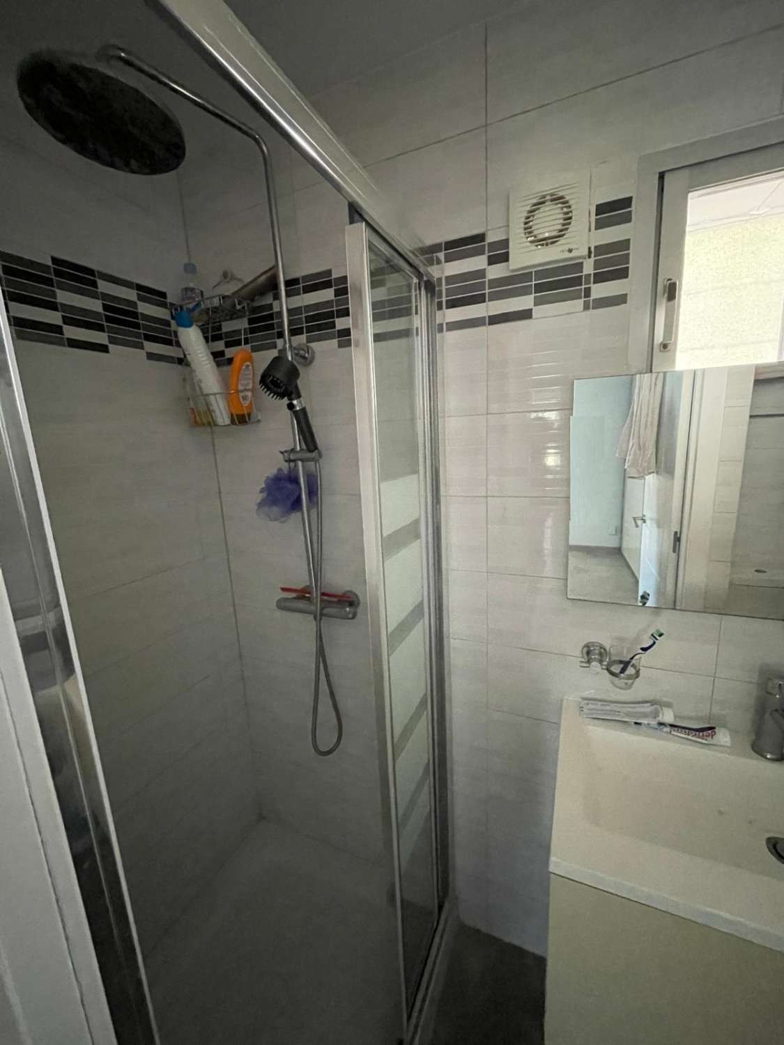 Se vende Villa - Chalet de 5 dormitorios en Costa Del Sol, Málaga, España