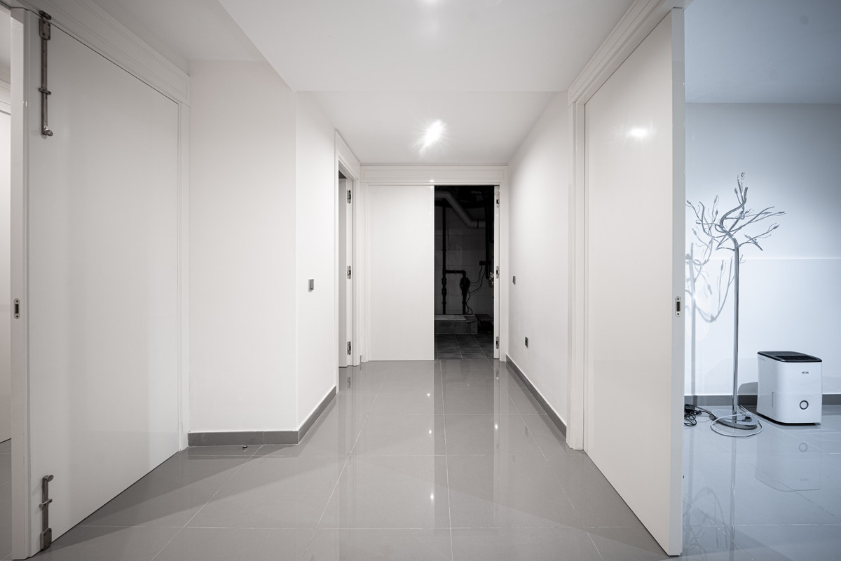 Se vende Villa - Chalet de 4 dormitorios en Costa Del Sol, Málaga, España