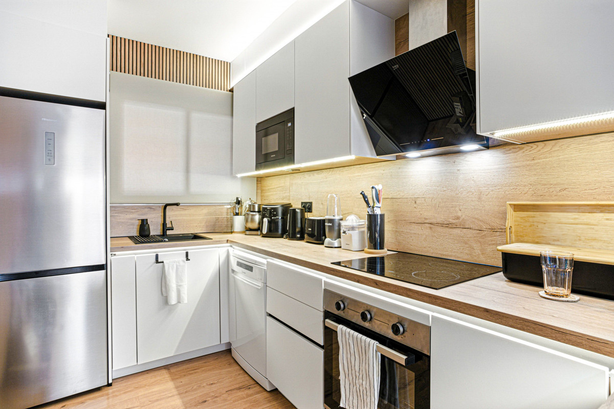 Se vende Apartamento Planta Media de 2 dormitorios en Costa Del Sol, Málaga, España