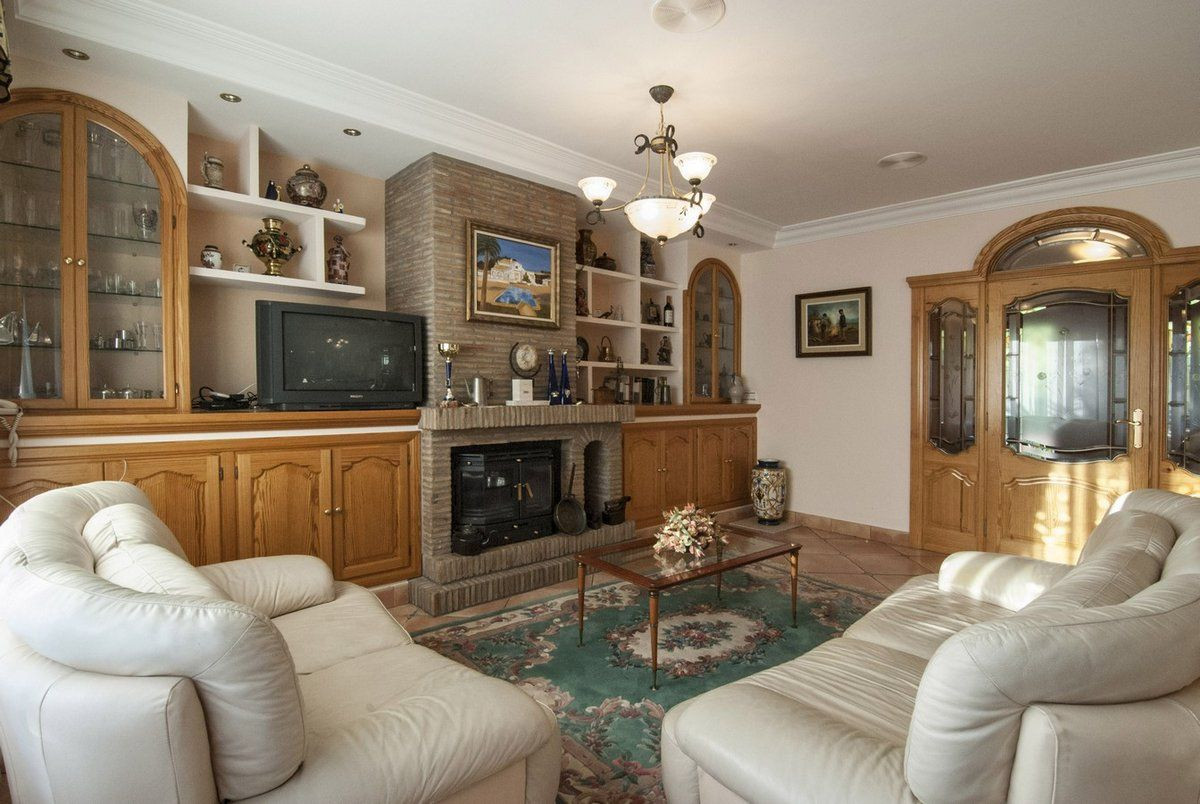 8 Bed Townhouse for sale in Benissa Costa Blanca, Alicante, Spain