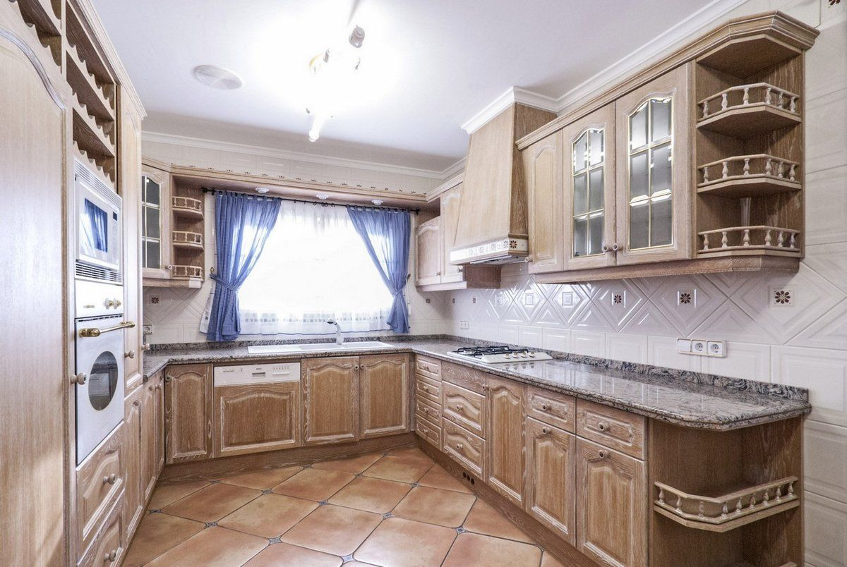 8 Bed Townhouse for sale in Benissa Costa Blanca, Alicante, Spain