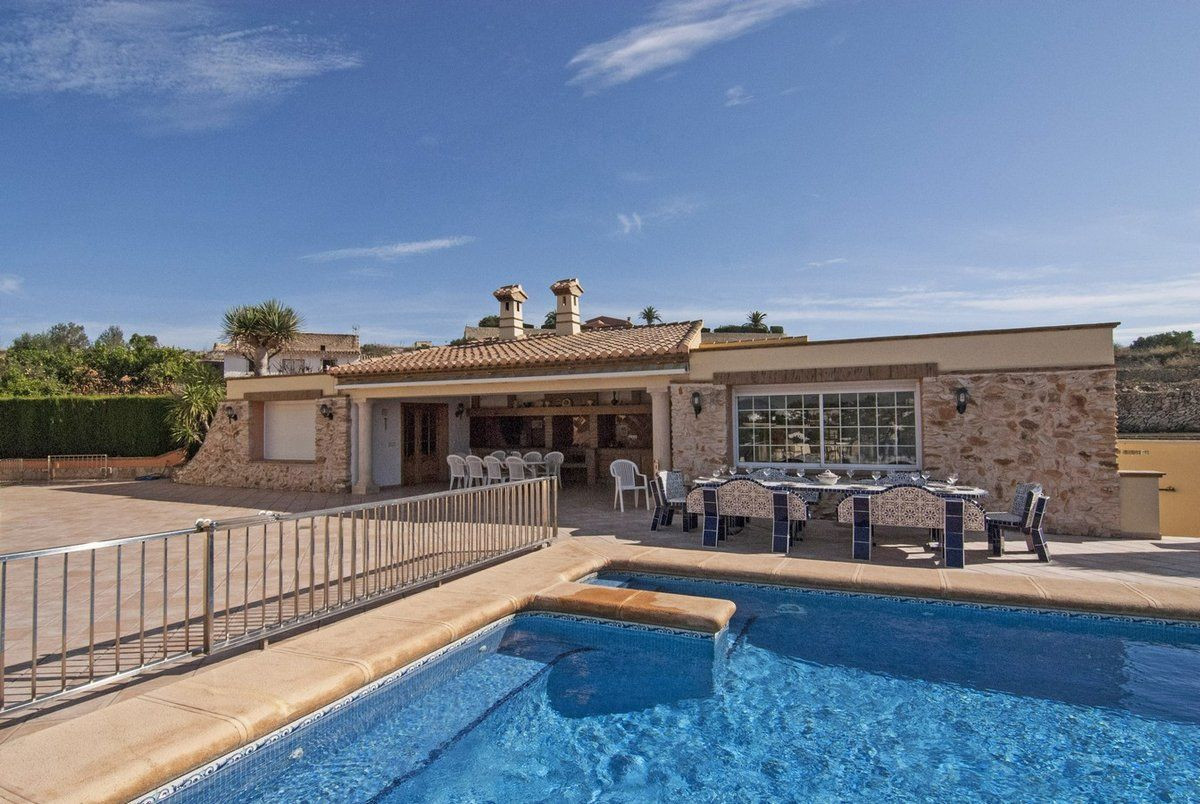 8 Bed Townhouse for sale in Benissa Costa Blanca, Alicante, Spain