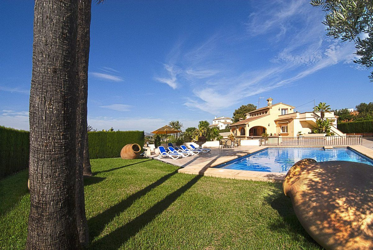 8 Bed Townhouse for sale in Benissa Costa Blanca, Alicante, Spain