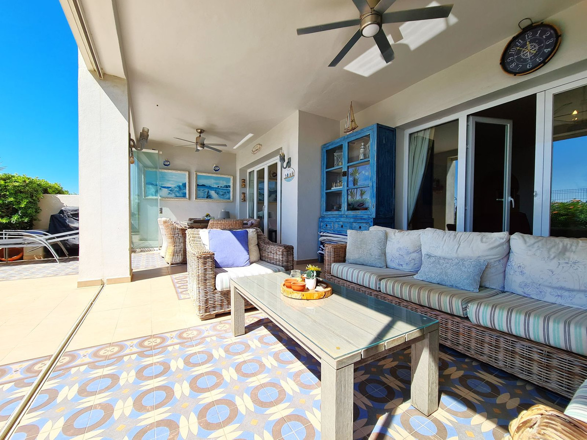 Se vende Apartamento Planta Baja de 3 dormitorios en Costa Del Sol, Málaga, España
